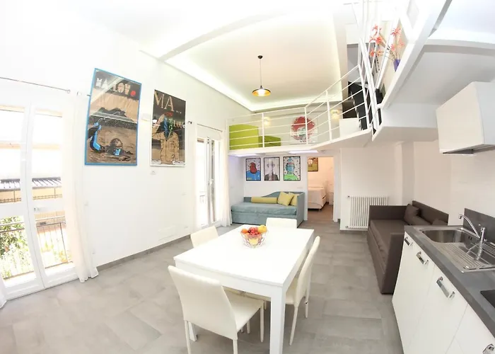 Capodimonte Hill By Mondo Suites