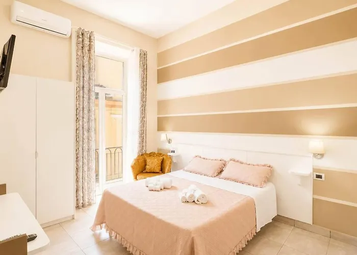 Bamba Luxury Suites Napoli Central Station